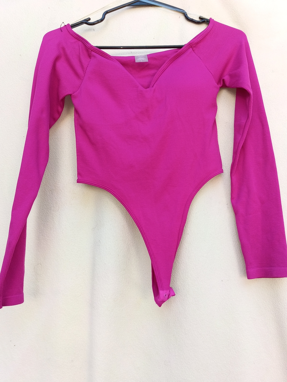 Long Sleeve Ribbed V-Neck Fuchsia Bodysuit